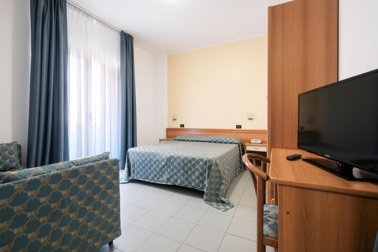 Hotel Thea Bellaria-Igea Marina Exterior foto