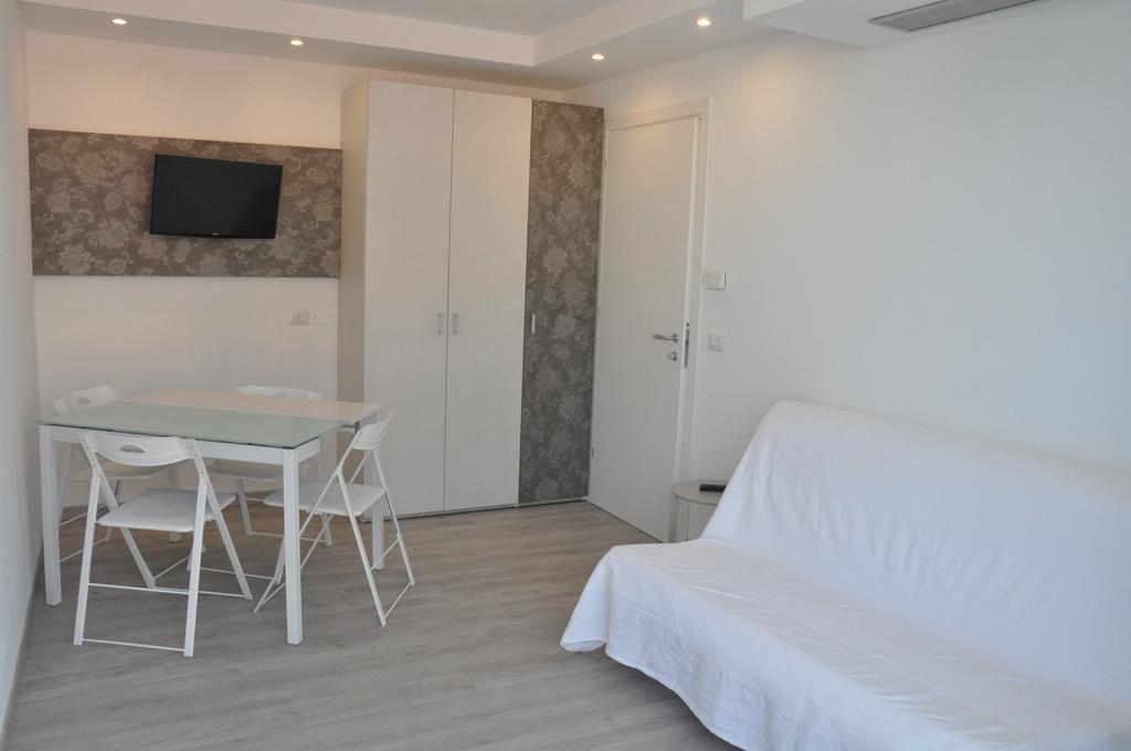 Hotel Thea Bellaria-Igea Marina Exterior foto